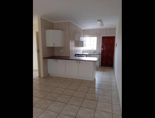 2 BEDROOM APARTMENT FOR SALE IN COMET
